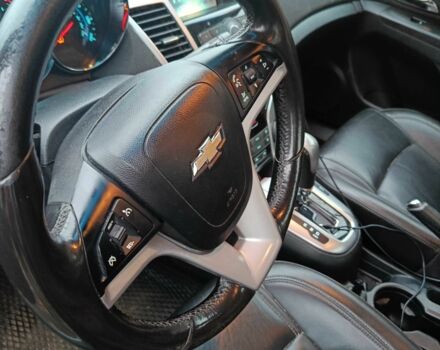 Серый Шевроле Круз, объемом двигателя 1.4 л и пробегом 238 тыс. км за 6300 $, фото 20 на Automoto.ua