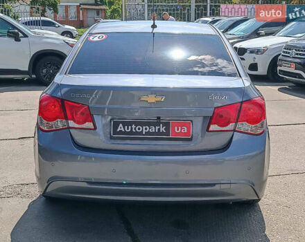 Сірий Шевроле Круз, об'ємом двигуна 1.6 л та пробігом 272 тис. км за 6940 $, фото 8 на Automoto.ua