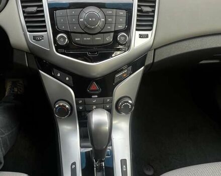 Серый Шевроле Круз, объемом двигателя 1.82 л и пробегом 170 тыс. км за 6800 $, фото 30 на Automoto.ua