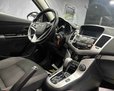 Серый Шевроле Круз, объемом двигателя 1.4 л и пробегом 130 тыс. км за 7200 $, фото 20 на Automoto.ua