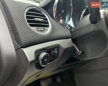 Сірий Шевроле Круз, об'ємом двигуна 1.4 л та пробігом 130 тис. км за 7200 $, фото 6 на Automoto.ua