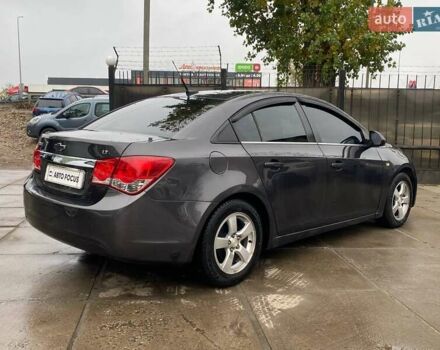 Серый Шевроле Круз, объемом двигателя 1.36 л и пробегом 233 тыс. км за 7090 $, фото 6 на Automoto.ua