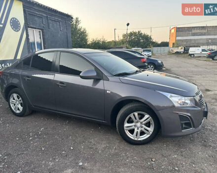 Серый Шевроле Круз, объемом двигателя 1.8 л и пробегом 273 тыс. км за 7999 $, фото 6 на Automoto.ua