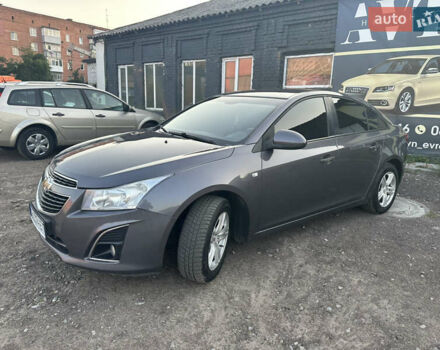 Серый Шевроле Круз, объемом двигателя 1.8 л и пробегом 273 тыс. км за 7999 $, фото 23 на Automoto.ua