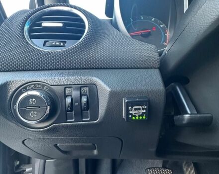 Серый Шевроле Круз, объемом двигателя 1.8 л и пробегом 200 тыс. км за 7499 $, фото 5 на Automoto.ua