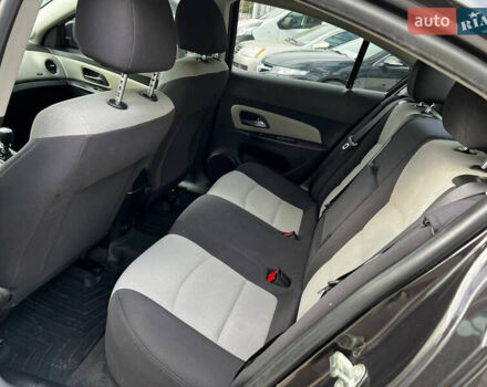 Сірий Шевроле Круз, об'ємом двигуна 1.8 л та пробігом 220 тис. км за 6999 $, фото 14 на Automoto.ua