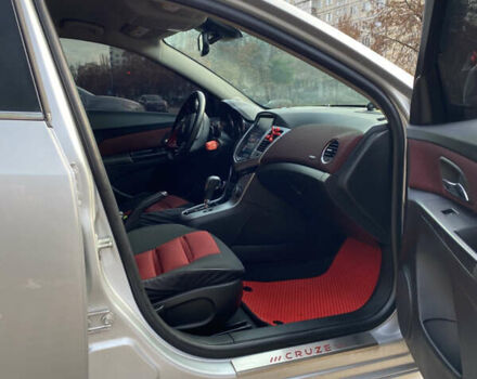 Серый Шевроле Круз, объемом двигателя 1.36 л и пробегом 115 тыс. км за 8500 $, фото 11 на Automoto.ua