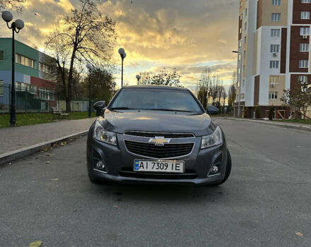 Серый Шевроле Круз, объемом двигателя 1.8 л и пробегом 165 тыс. км за 7800 $, фото 1 на Automoto.ua