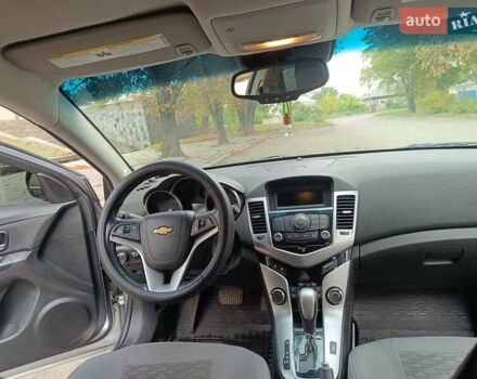 Серый Шевроле Круз, объемом двигателя 1.4 л и пробегом 86 тыс. км за 7200 $, фото 8 на Automoto.ua