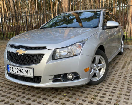 Серый Шевроле Круз, объемом двигателя 1.36 л и пробегом 115 тыс. км за 8500 $, фото 2 на Automoto.ua