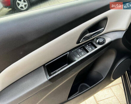 Сірий Шевроле Круз, об'ємом двигуна 1.8 л та пробігом 220 тис. км за 6999 $, фото 6 на Automoto.ua