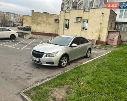 Серый Шевроле Круз, объемом двигателя 1.8 л и пробегом 179 тыс. км за 6000 $, фото 10 на Automoto.ua