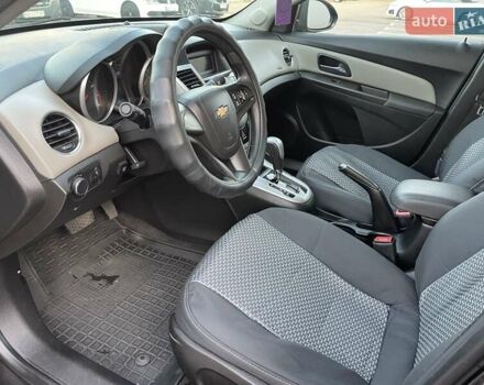 Серый Шевроле Круз, объемом двигателя 1.8 л и пробегом 89 тыс. км за 7800 $, фото 15 на Automoto.ua