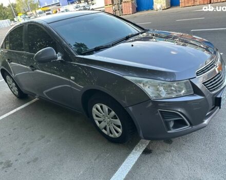 Серый Шевроле Круз, объемом двигателя 1.8 л и пробегом 200 тыс. км за 7499 $, фото 1 на Automoto.ua