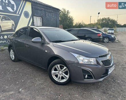 Серый Шевроле Круз, объемом двигателя 1.8 л и пробегом 273 тыс. км за 7999 $, фото 4 на Automoto.ua