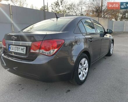 Серый Шевроле Круз, объемом двигателя 1.8 л и пробегом 89 тыс. км за 7800 $, фото 5 на Automoto.ua