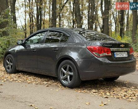 Сірий Шевроле Круз, об'ємом двигуна 1.8 л та пробігом 164 тис. км за 7900 $, фото 10 на Automoto.ua