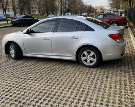 Серый Шевроле Круз, объемом двигателя 1.36 л и пробегом 115 тыс. км за 8500 $, фото 6 на Automoto.ua