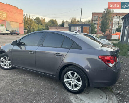 Серый Шевроле Круз, объемом двигателя 1.8 л и пробегом 273 тыс. км за 7999 $, фото 19 на Automoto.ua