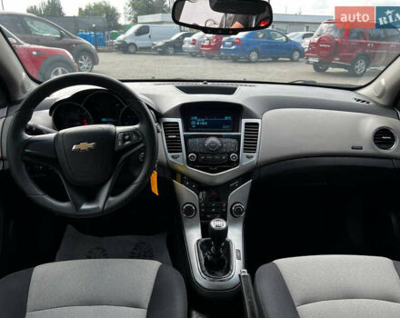 Сірий Шевроле Круз, об'ємом двигуна 1.8 л та пробігом 220 тис. км за 6999 $, фото 8 на Automoto.ua