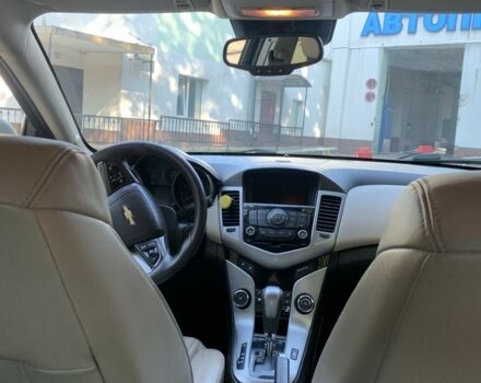 Серый Шевроле Круз, объемом двигателя 1.4 л и пробегом 250 тыс. км за 6800 $, фото 6 на Automoto.ua