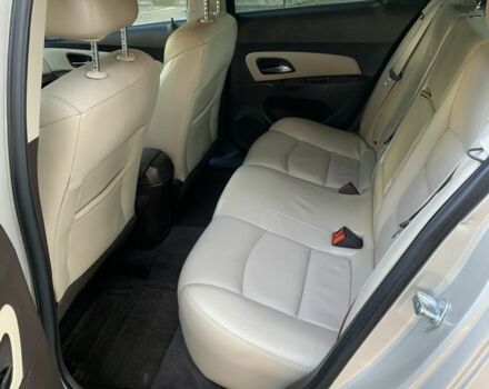 Серый Шевроле Круз, объемом двигателя 1.4 л и пробегом 250 тыс. км за 6800 $, фото 3 на Automoto.ua