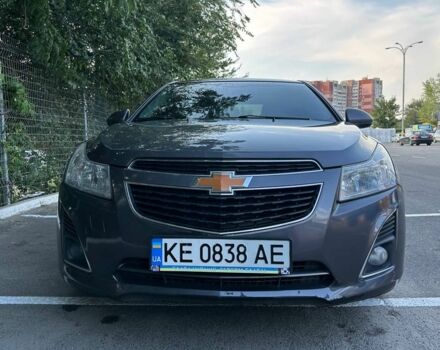 Серый Шевроле Круз, объемом двигателя 1.8 л и пробегом 200 тыс. км за 7499 $, фото 4 на Automoto.ua