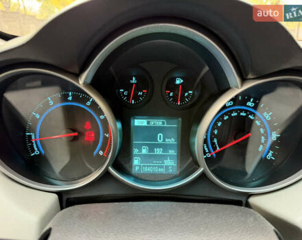 Сірий Шевроле Круз, об'ємом двигуна 1.8 л та пробігом 164 тис. км за 7900 $, фото 22 на Automoto.ua