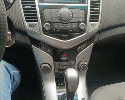 Серый Шевроле Круз, объемом двигателя 1.4 л и пробегом 86 тыс. км за 7200 $, фото 11 на Automoto.ua