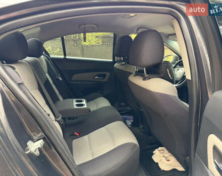 Сірий Шевроле Круз, об'ємом двигуна 1.8 л та пробігом 164 тис. км за 7900 $, фото 16 на Automoto.ua