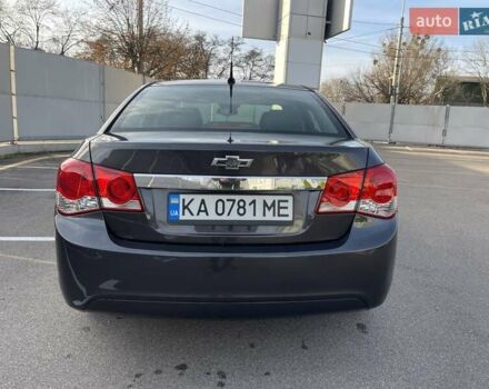Серый Шевроле Круз, объемом двигателя 1.8 л и пробегом 89 тыс. км за 7800 $, фото 7 на Automoto.ua