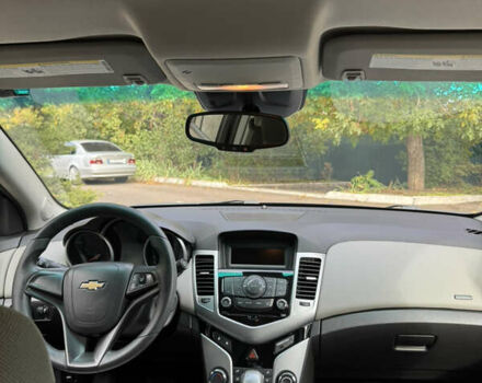 Сірий Шевроле Круз, об'ємом двигуна 1.8 л та пробігом 194 тис. км за 8200 $, фото 9 на Automoto.ua