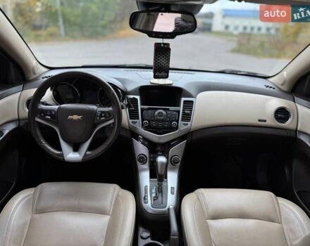 Серый Шевроле Круз, объемом двигателя 1.96 л и пробегом 207 тыс. км за 7700 $, фото 8 на Automoto.ua