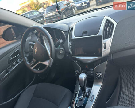 Серый Шевроле Круз, объемом двигателя 1.8 л и пробегом 273 тыс. км за 7999 $, фото 28 на Automoto.ua