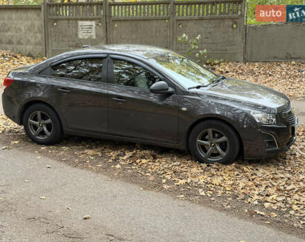 Сірий Шевроле Круз, об'ємом двигуна 1.8 л та пробігом 164 тис. км за 7900 $, фото 1 на Automoto.ua