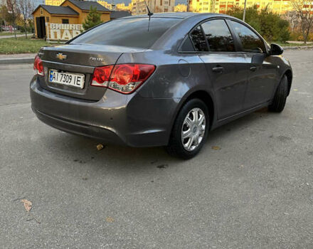 Серый Шевроле Круз, объемом двигателя 1.8 л и пробегом 165 тыс. км за 7800 $, фото 6 на Automoto.ua