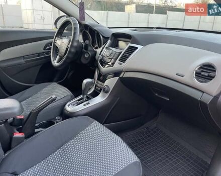 Серый Шевроле Круз, объемом двигателя 1.8 л и пробегом 89 тыс. км за 7800 $, фото 20 на Automoto.ua