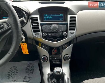 Сірий Шевроле Круз, об'ємом двигуна 1.8 л та пробігом 220 тис. км за 6999 $, фото 9 на Automoto.ua