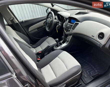 Сірий Шевроле Круз, об'ємом двигуна 1.8 л та пробігом 220 тис. км за 6999 $, фото 12 на Automoto.ua