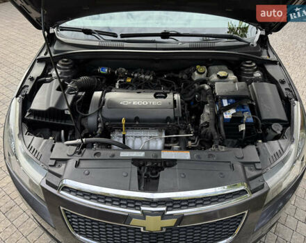 Сірий Шевроле Круз, об'ємом двигуна 1.8 л та пробігом 194 тис. км за 8200 $, фото 17 на Automoto.ua