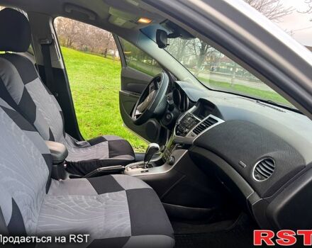 Сірий Шевроле Круз, об'ємом двигуна 1.6 л та пробігом 147 тис. км за 6500 $, фото 8 на Automoto.ua