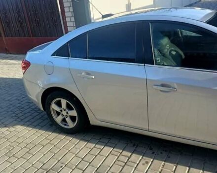 Серый Шевроле Круз, объемом двигателя 1.4 л и пробегом 191 тыс. км за 8000 $, фото 5 на Automoto.ua