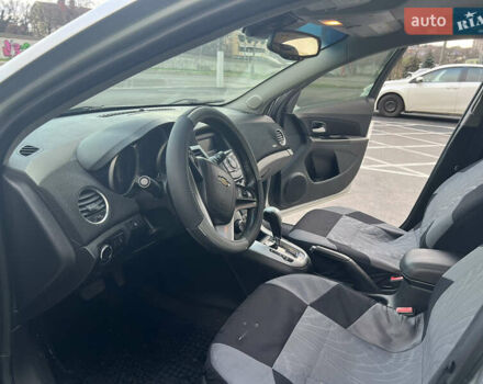 Серый Шевроле Круз, объемом двигателя 1.6 л и пробегом 142 тыс. км за 6500 $, фото 4 на Automoto.ua