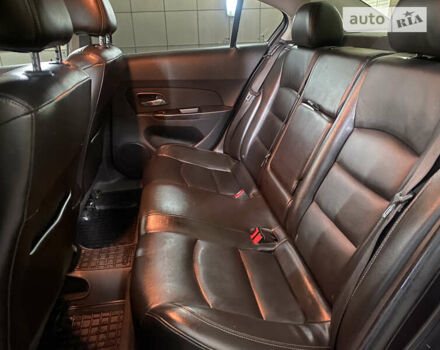 Серый Шевроле Круз, объемом двигателя 1.4 л и пробегом 130 тыс. км за 10000 $, фото 21 на Automoto.ua