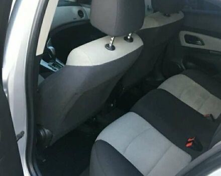 Серый Шевроле Круз, объемом двигателя 1.8 л и пробегом 164 тыс. км за 8100 $, фото 4 на Automoto.ua