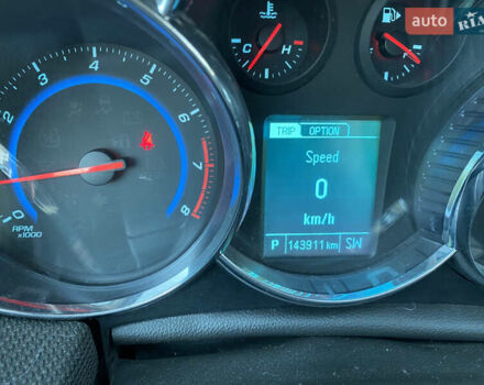 Серый Шевроле Круз, объемом двигателя 1.4 л и пробегом 132 тыс. км за 8000 $, фото 7 на Automoto.ua