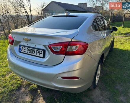 Серый Шевроле Круз, объемом двигателя 1.4 л и пробегом 48 тыс. км за 9500 $, фото 3 на Automoto.ua