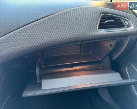 Серый Шевроле Круз, объемом двигателя 1.4 л и пробегом 48 тыс. км за 9500 $, фото 17 на Automoto.ua