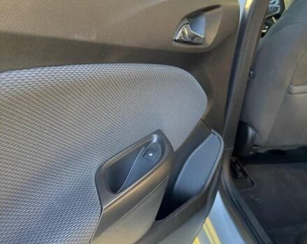 Серый Шевроле Круз, объемом двигателя 1.4 л и пробегом 48 тыс. км за 9500 $, фото 7 на Automoto.ua