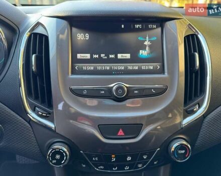 Серый Шевроле Круз, объемом двигателя 1.4 л и пробегом 48 тыс. км за 9500 $, фото 27 на Automoto.ua